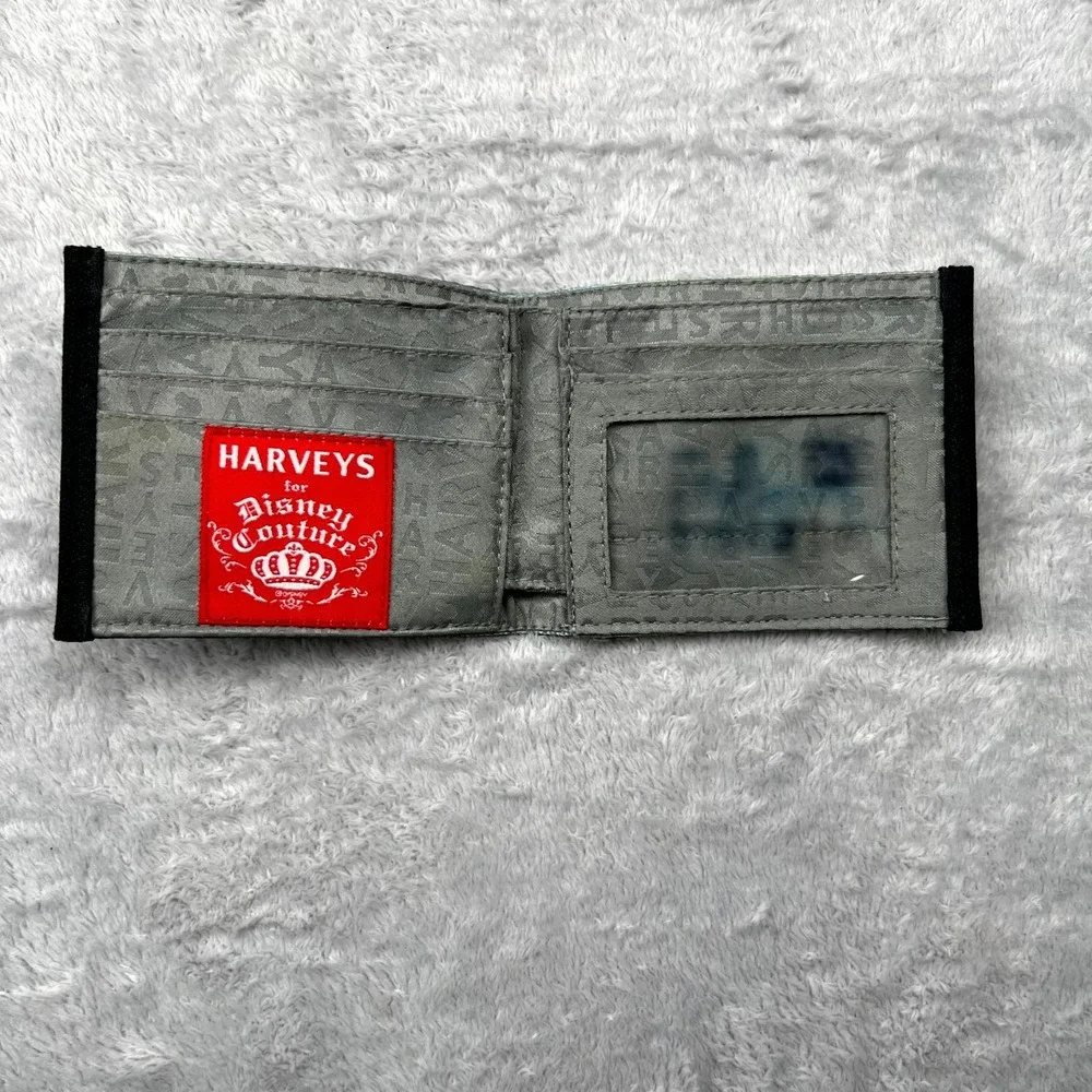 Harveys for Disney Couture‎ Mickey & Friends Boyfriend Seatbelt Bifold Wallet
